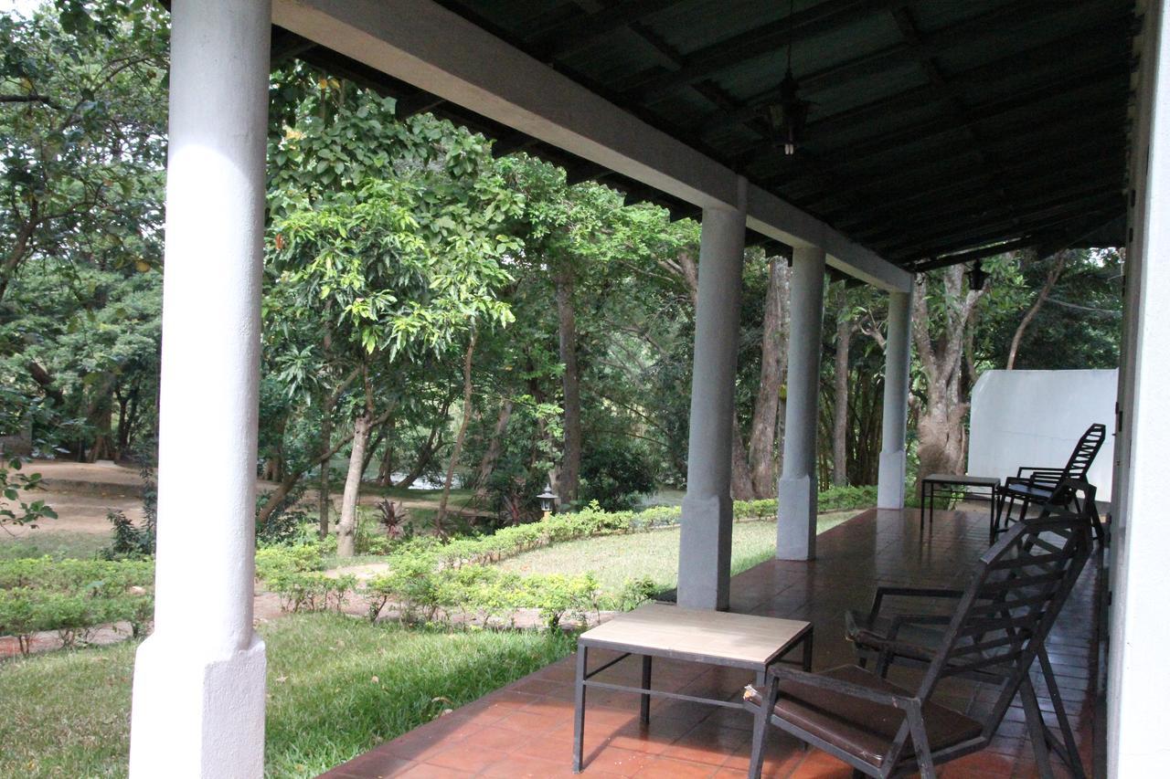 Dambulu Oya Family Park Hotel Dambulla Kültér fotó